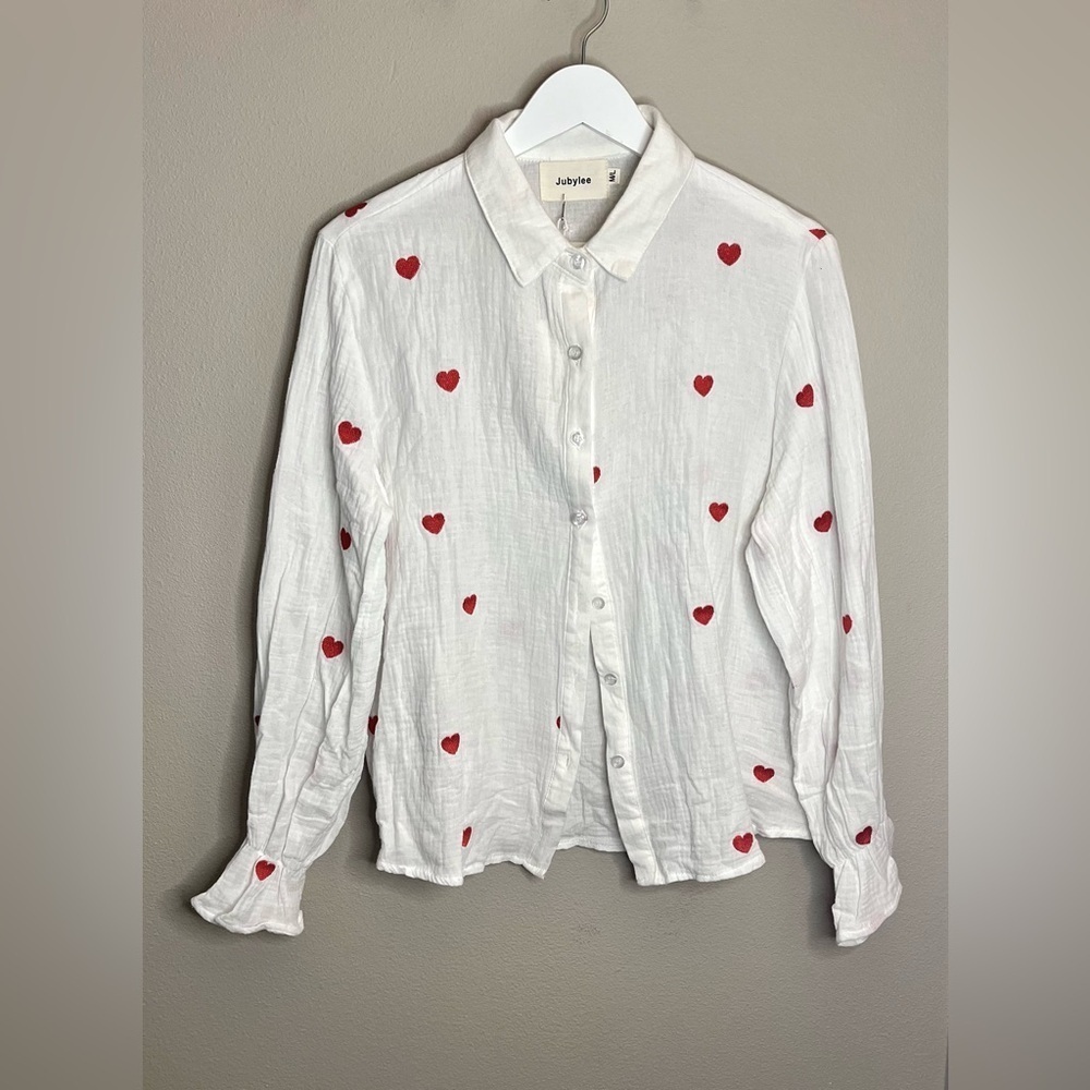 Jubylee All You Need is Love Heart Embroidered Button Down NWT